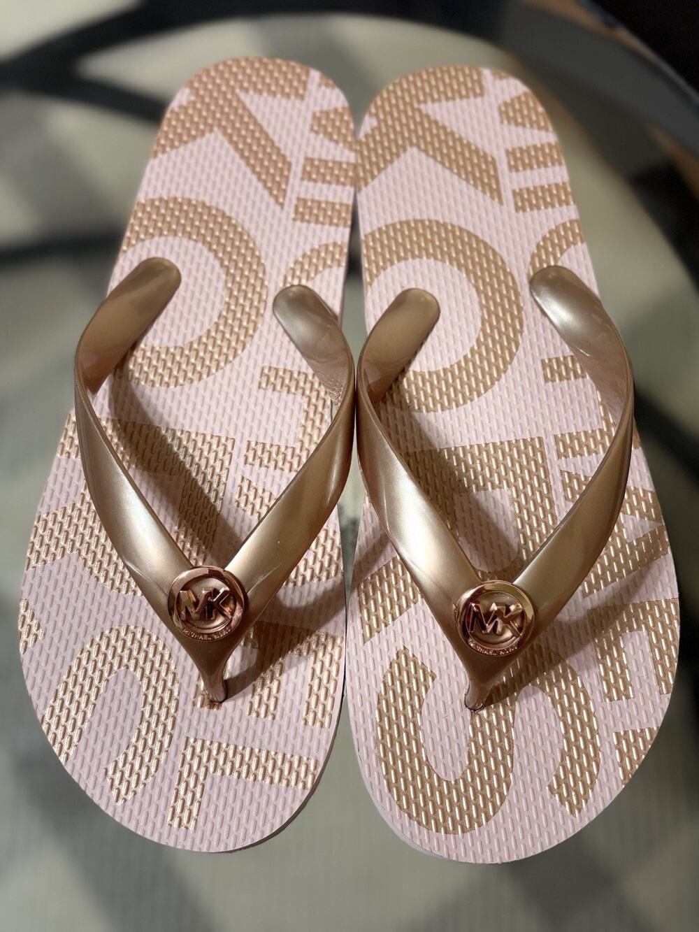 Michael Kors Metallic Copper Flip Flops Rubber Slip On Sandals Women’s Size 7